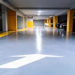 Signature 5 تيرانا