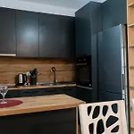 Signature 5 تيرانا